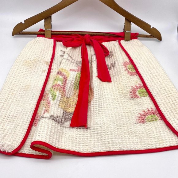 Vintage 1960s Handmade Half Apron with Rooster - Midcentury Red and White Apron - Picture 3 of 4